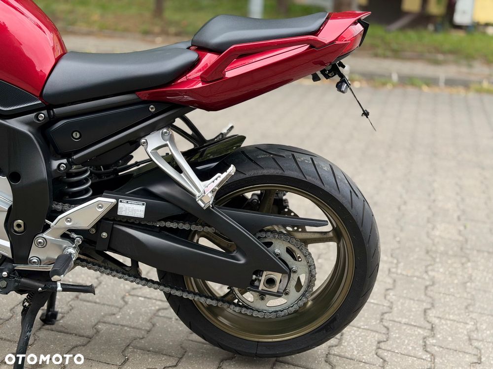 Yamaha FZ - 10