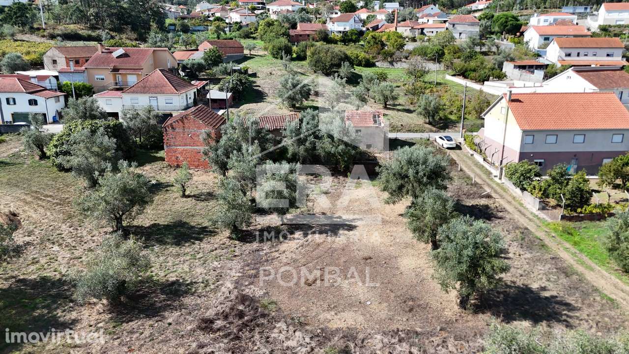 Moradia T2 para recuperar em Cartaria - Grande imagem: 4/13