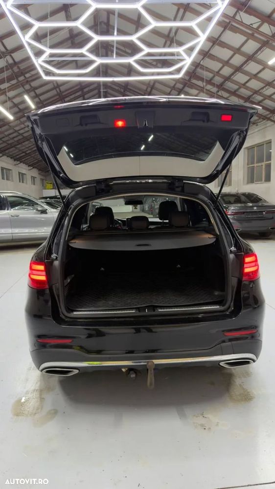 Mercedes-Benz GLC - 24