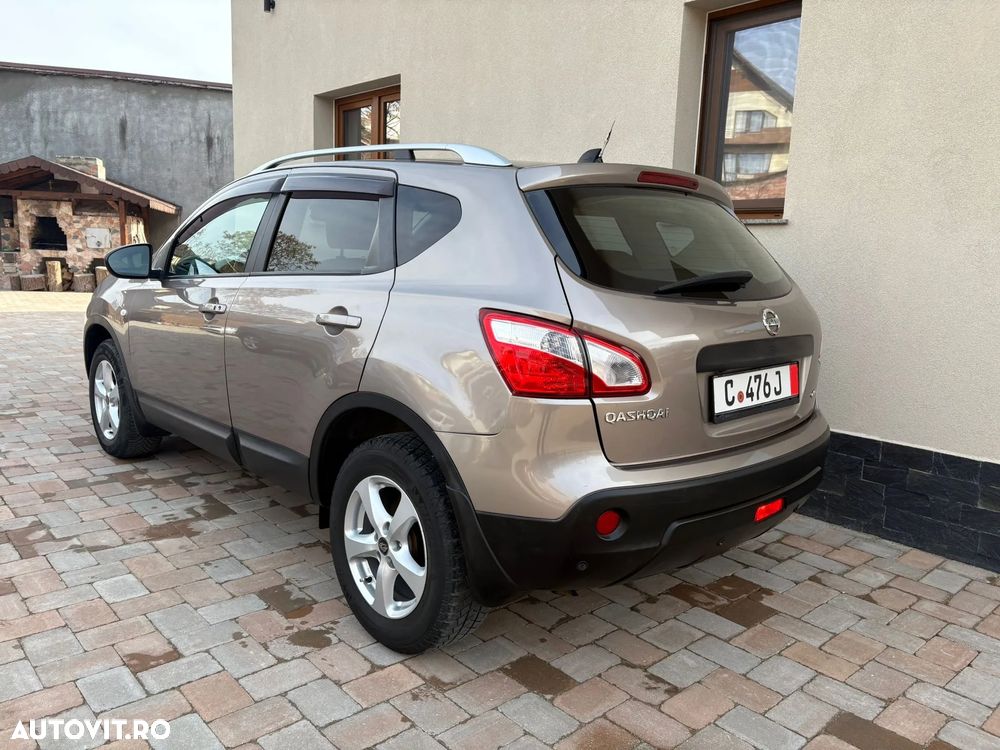 Nissan Qashqai 2.0 DCI 4 x 4 DPF Aut tekna - 12