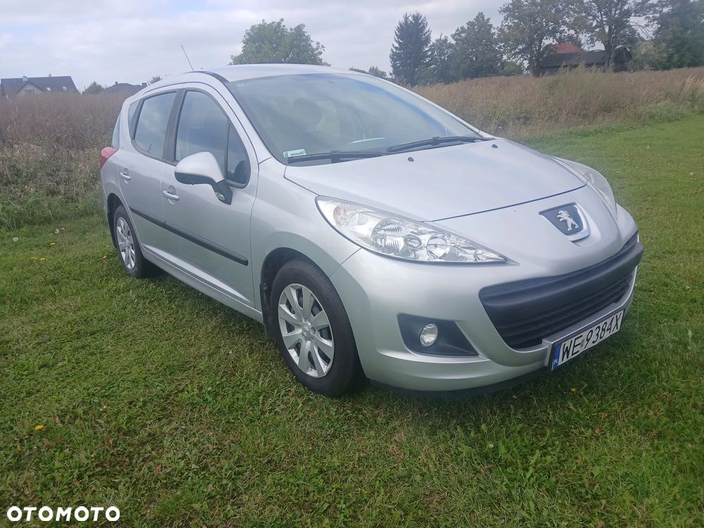 Peugeot 207 1.4 16V Presence - 5