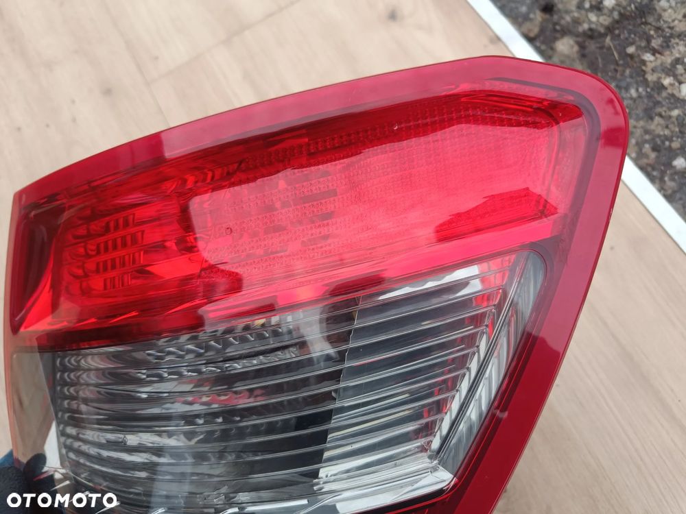 MERCEDES W204 C-klasa 07-11 Kombi Lampa Tylna Tył Prawa Igła - 4