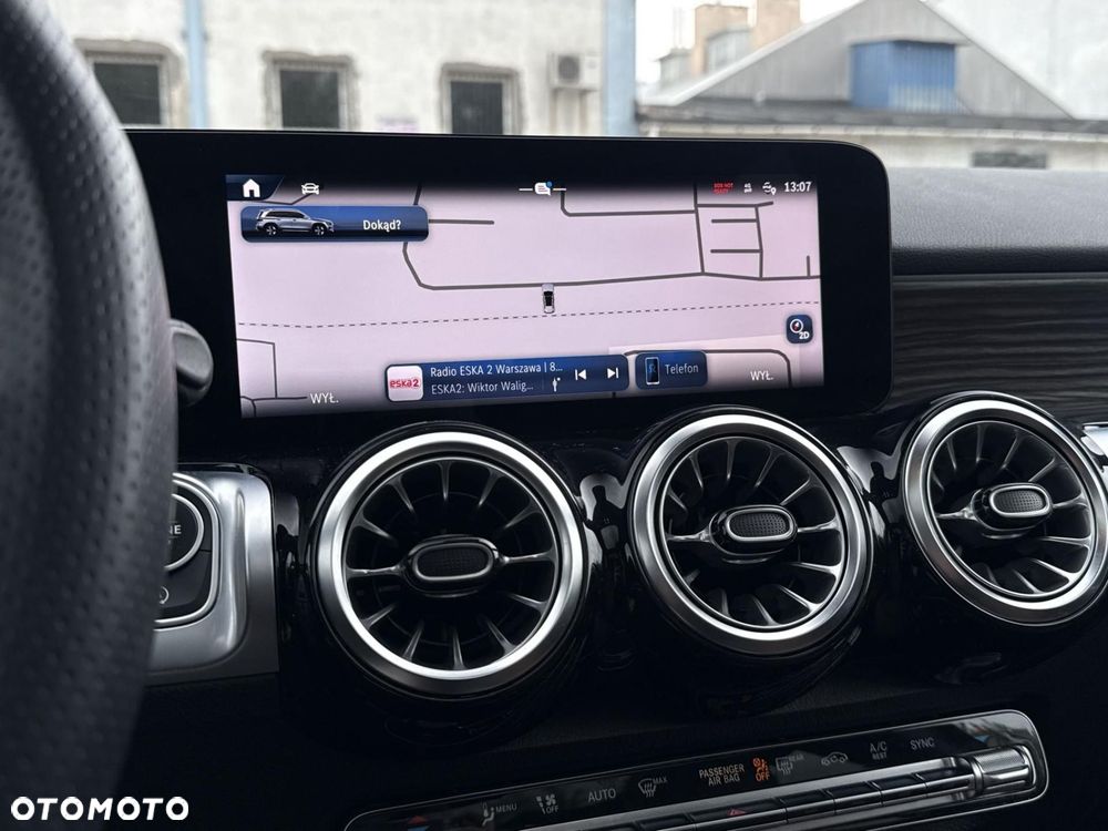 Mercedes-Benz GLB - 25