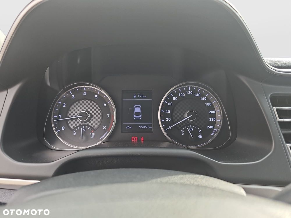 Hyundai Elantra 1.6 Comfort - 18