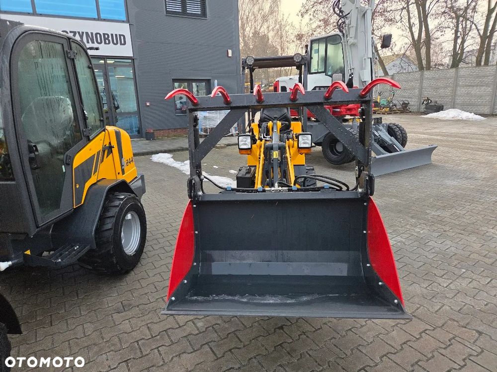 Schäffer Ładowarka Miniładowarka Schaffer 2428-2 Nowa - 9
