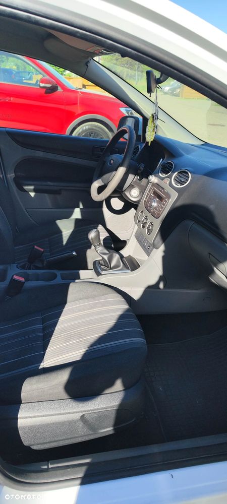 Ford Focus 1.6 Amber X - 14