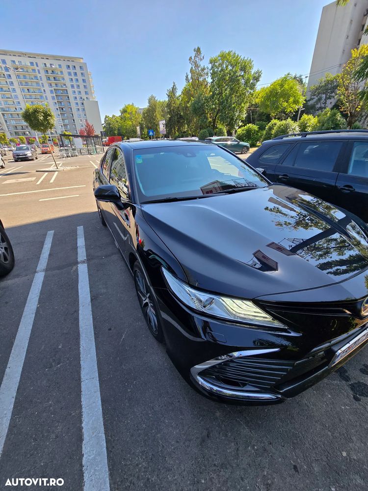 Toyota Camry 2.5 Exclusive - 6