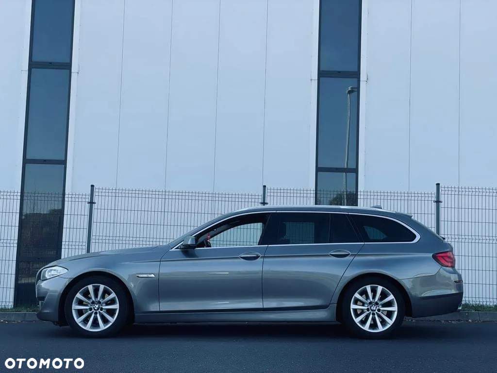 BMW Seria 5 520d Touring - 2