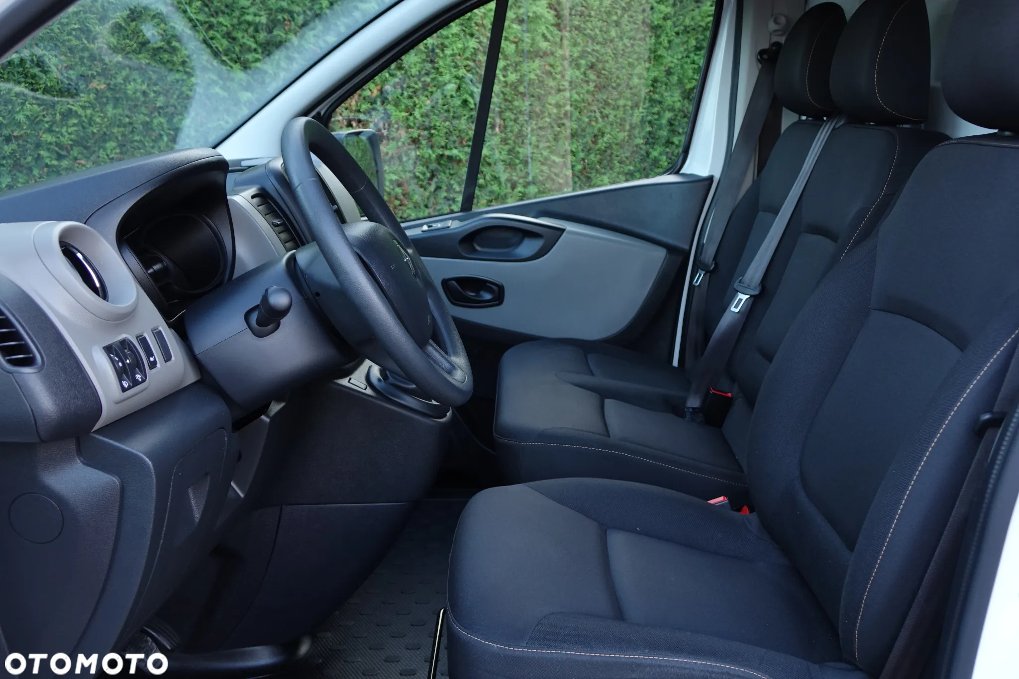 Renault Trafic 3-osobowy L1H1 MAŁY PRZEBIEG - 13