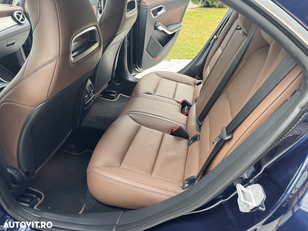 Mercedes-Benz CLA 200 7G-DCT - 6