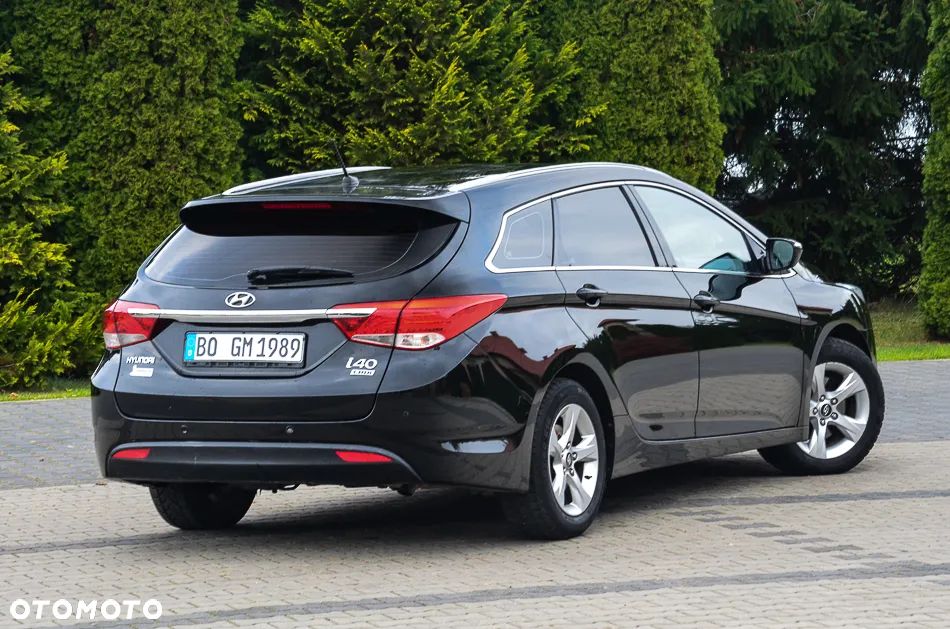 Hyundai i40 i40cw 1.7 CRDi Automatik Fifa World Cup Edition - 16