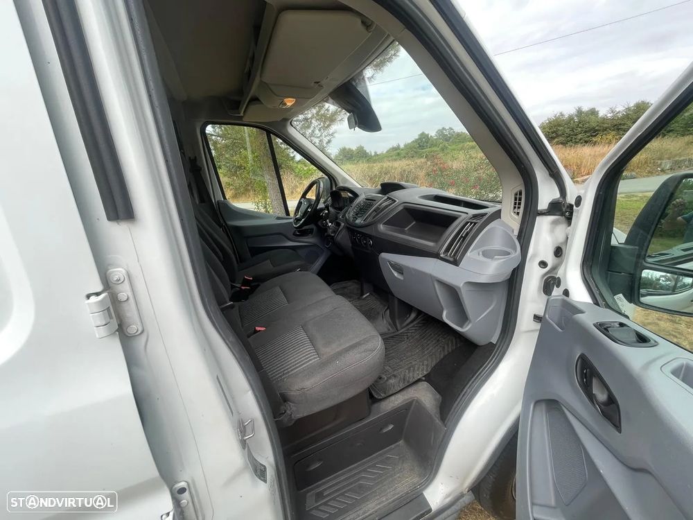 Ford Transit - 19