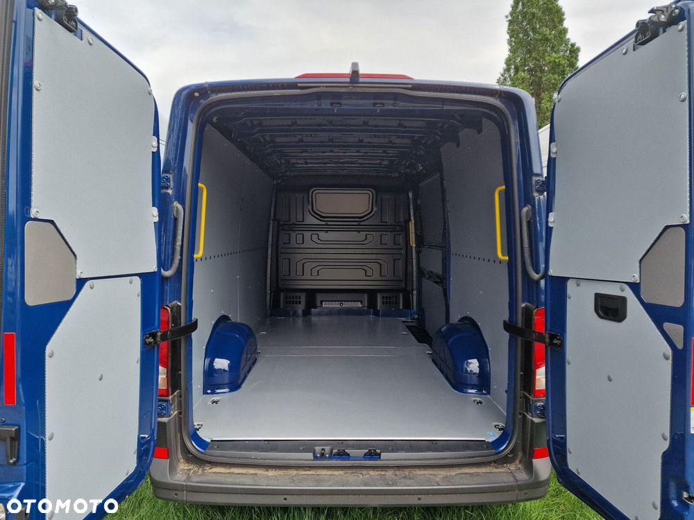 Volkswagen Crafter - 9