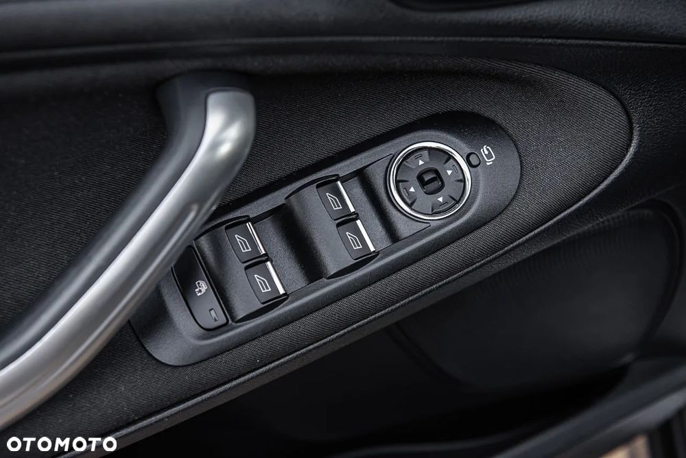 Ford S-Max 2.0 EcoBoost Titanium - 16