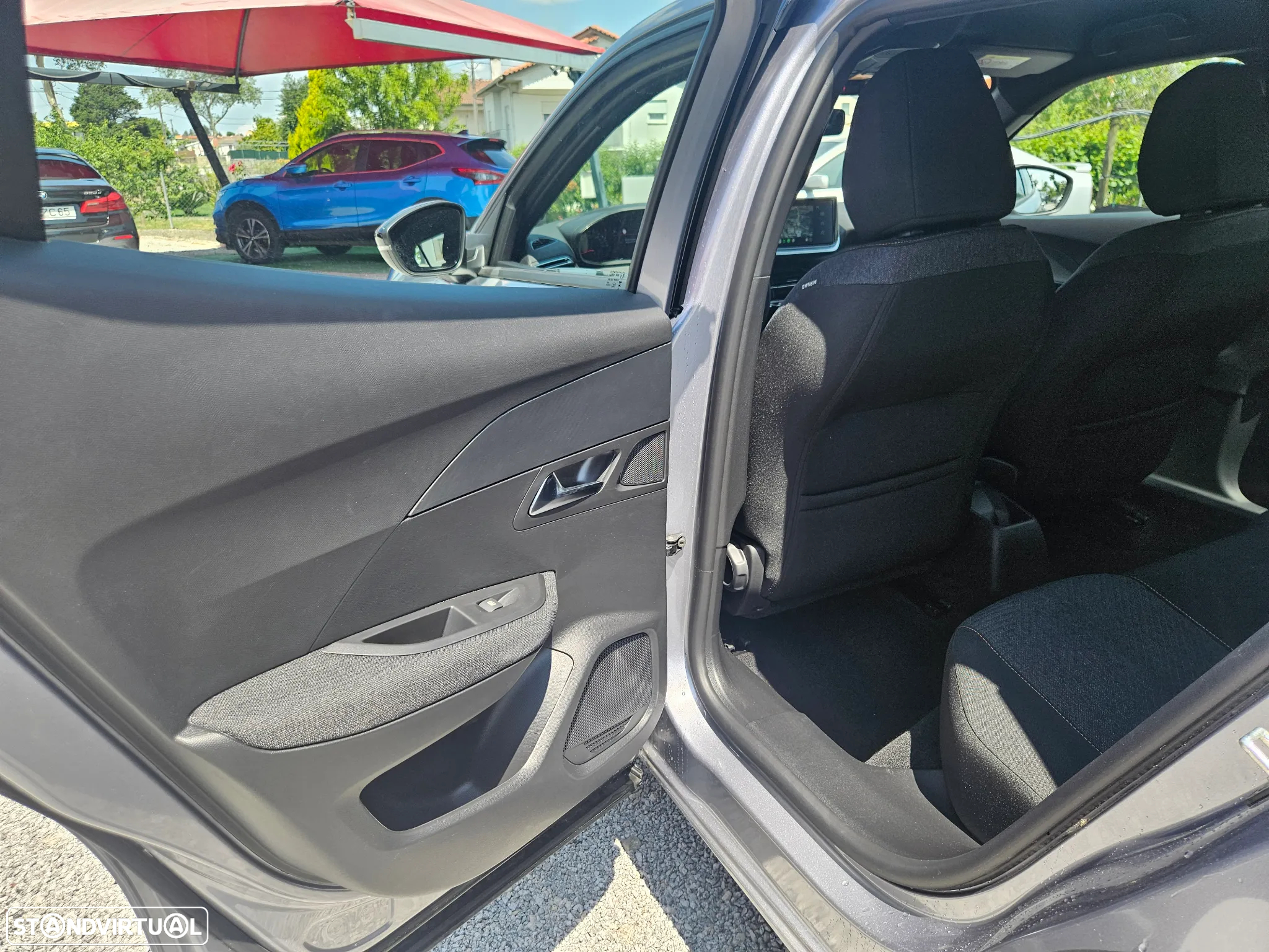 Peugeot 2008 1.2 Style - 19