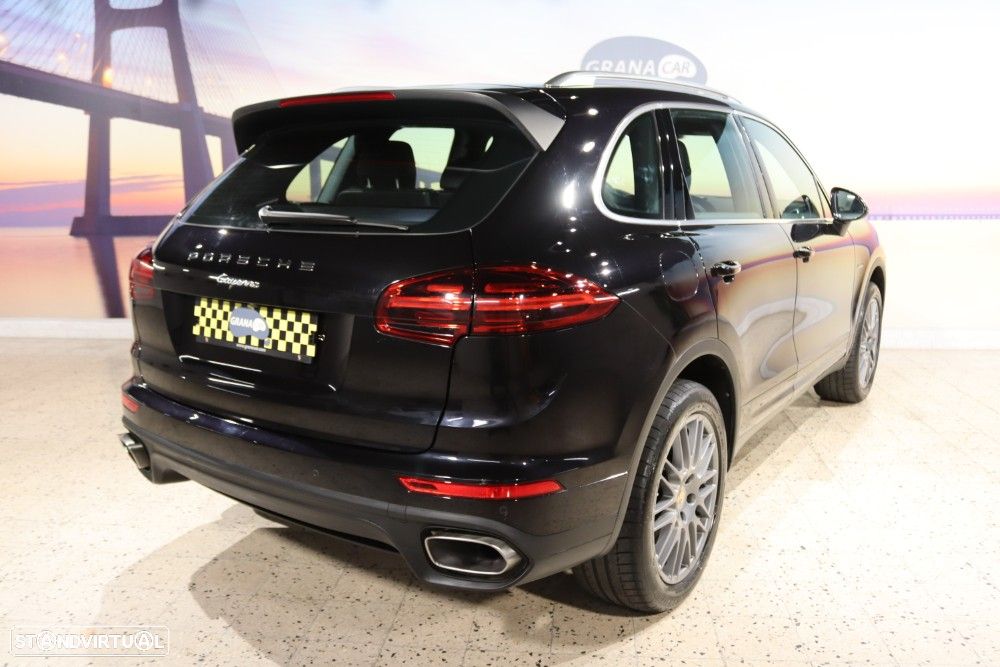Porsche Cayenne Platinum Edition - 4