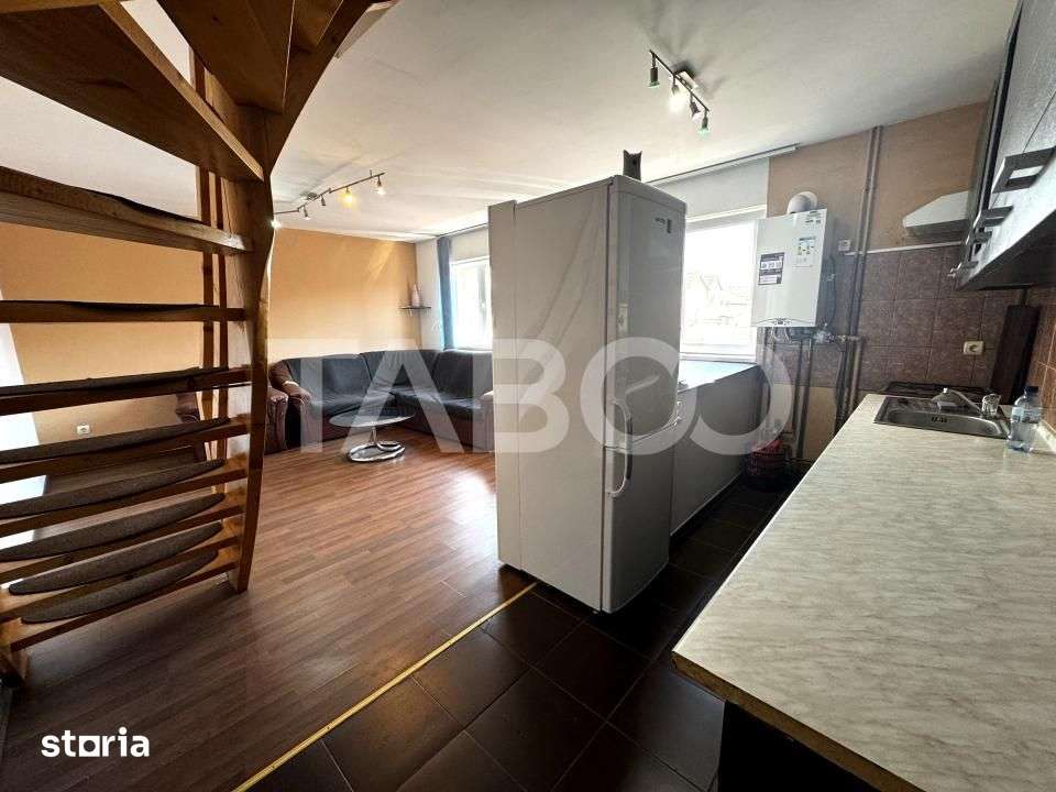 COMISION 0 - Apartament decomandat 4 camere 90 mpu Vasile Aaron Sibiu — fotografia 3