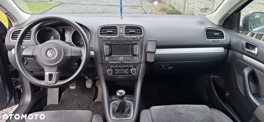 Volkswagen Golf - 18