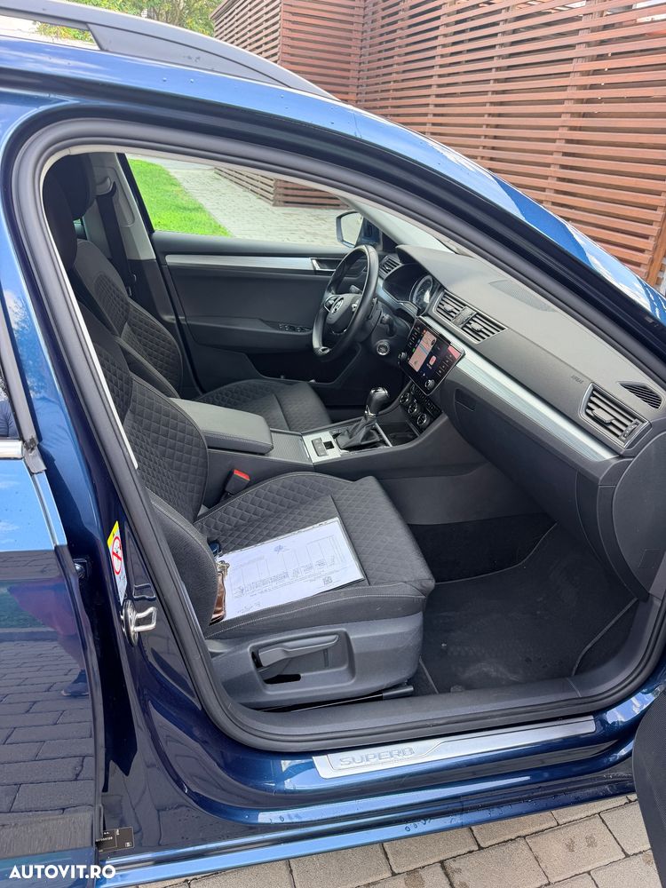 Skoda Superb 2.0 TDI DSG Ambition - 4