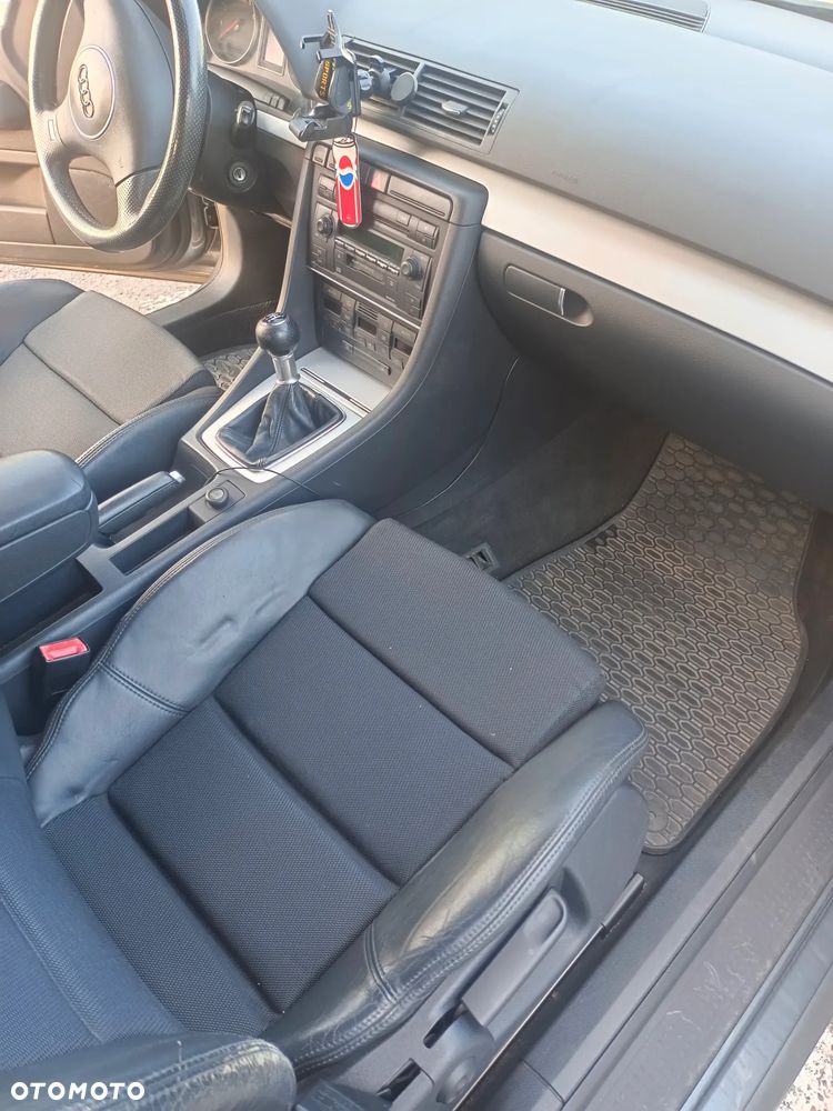 Audi A4 Avant 1.8T - 9