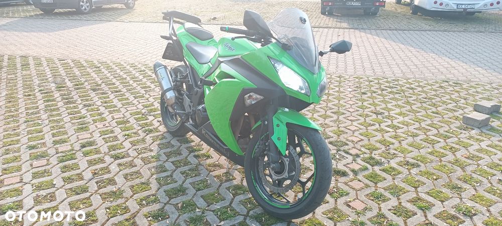 Kawasaki Ninja 300 ABS - 2