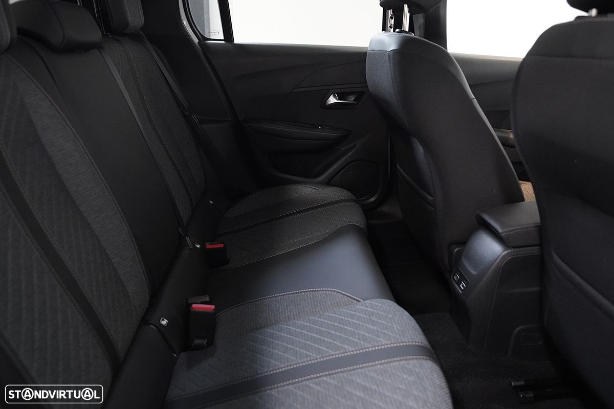 Peugeot 208 1.2 PureTech Allure - 22