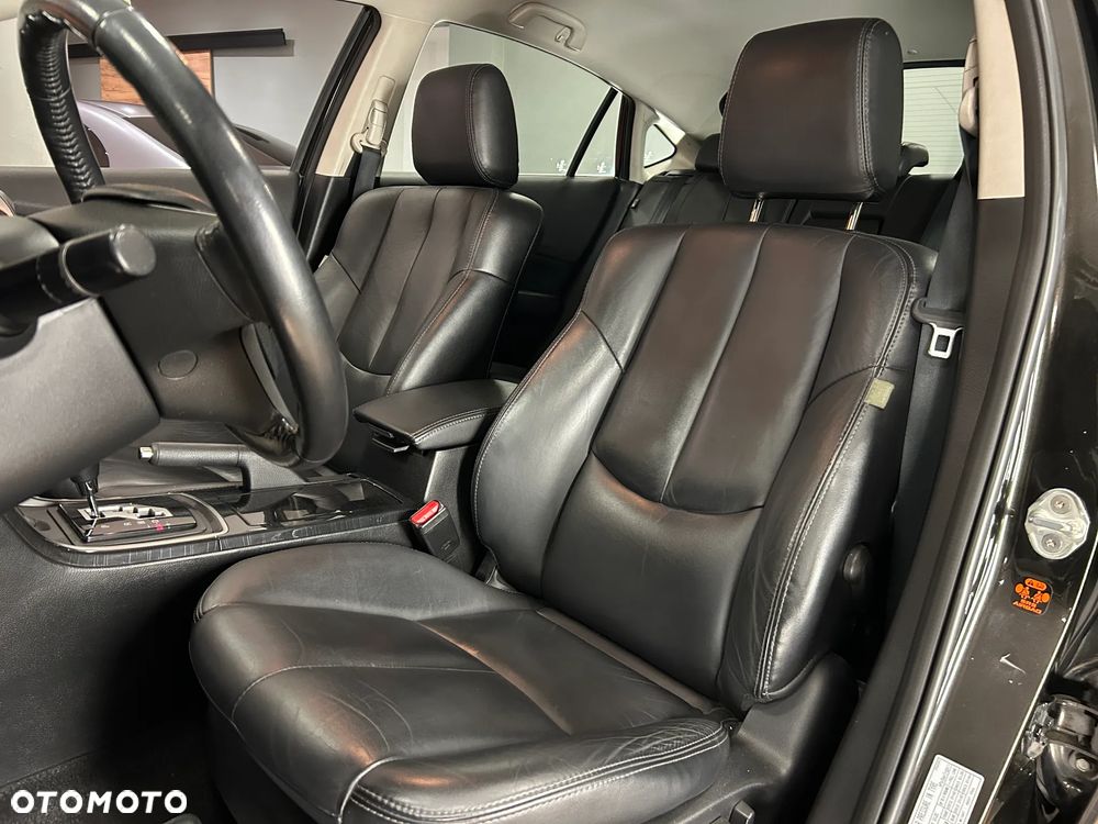 Mazda 6 2.0 Exclusive + - 6