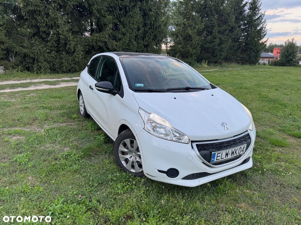 Peugeot 208 - 3