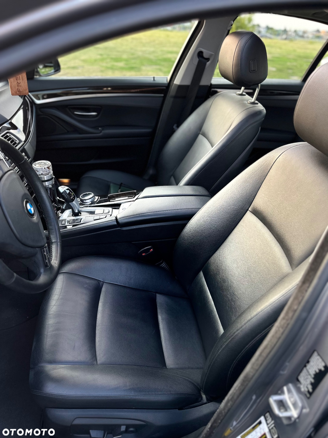 BMW Seria 5 528i xDrive - 17