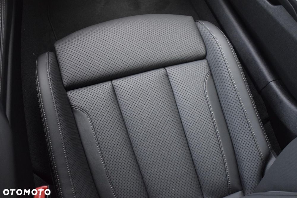BMW Seria 8 - 19
