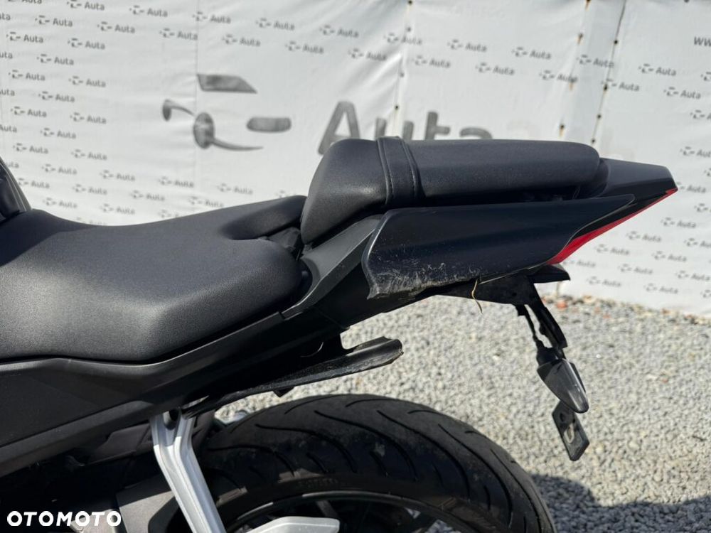 Yamaha YZF - 12