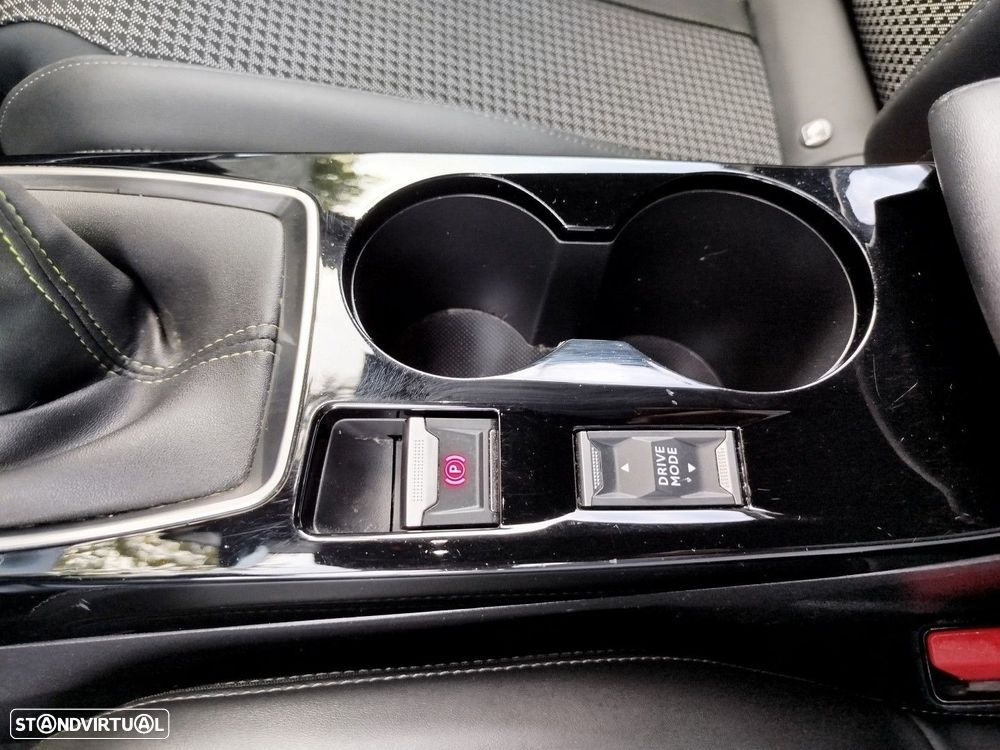 Peugeot 2008 1.2 PureTech GT Line - 30