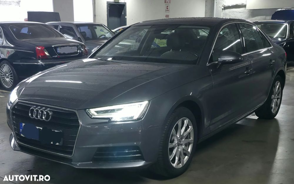 Audi A4 2.0 TDI ultra S tronic Sport - 1