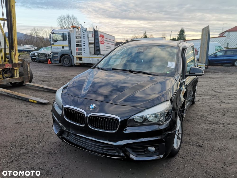 BMW Seria 2 218d Sport Line - 10