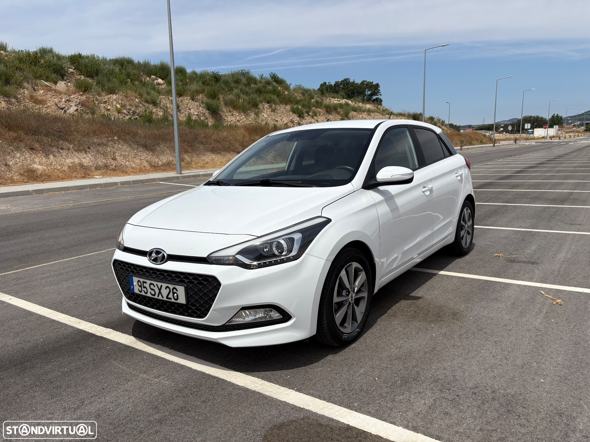 Hyundai i20 1.1 CRDi Blue Access+Bluetooth - 2