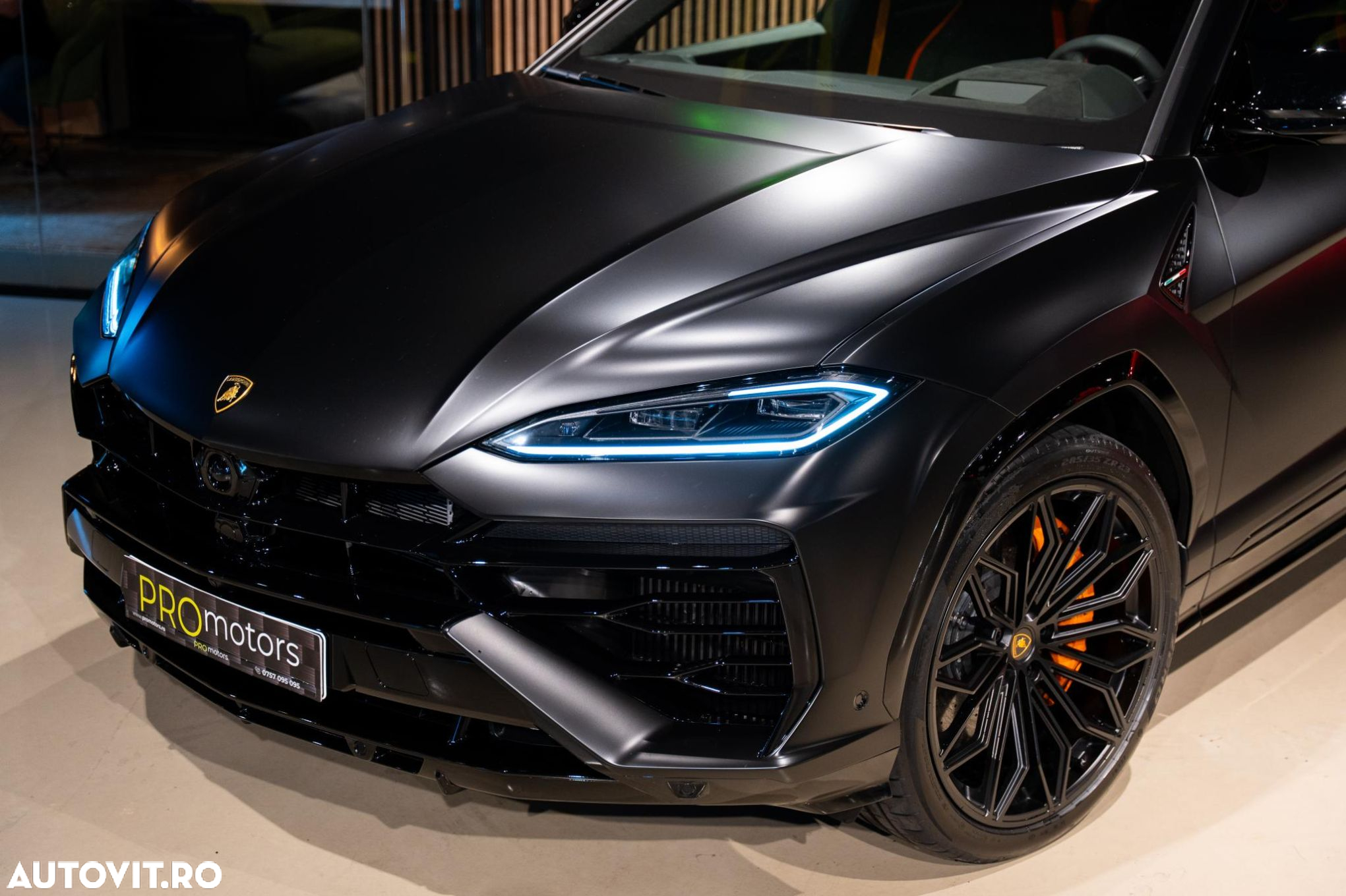 Lamborghini URUS - 2