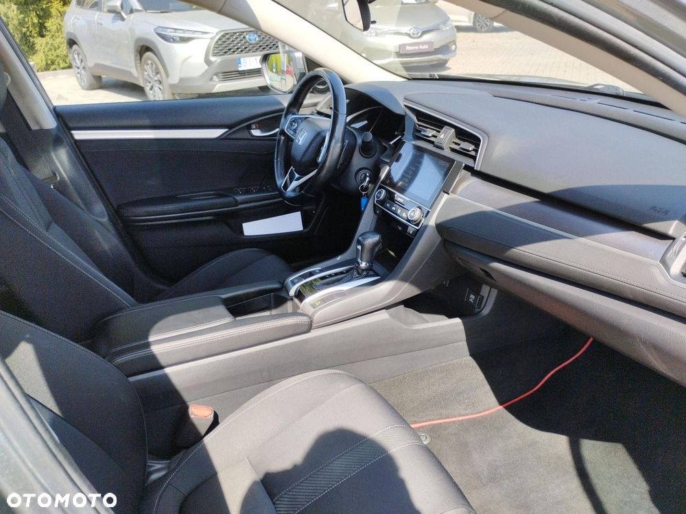 Honda Civic 1.5 T Elegance CVT - 9