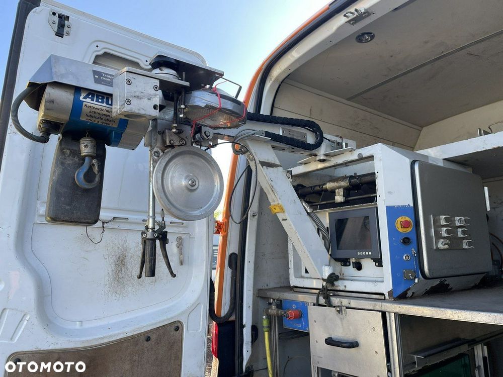 Mercedes-Benz Sprinter - 18