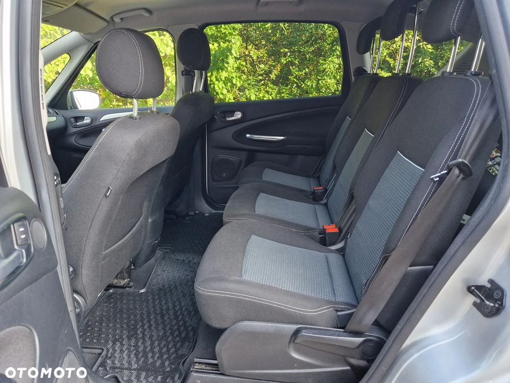 Ford S-Max 2.0 TDCi DPF Ambiente - 20