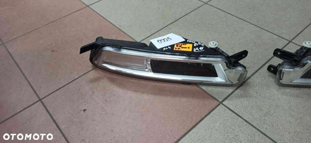 Passat b8 halogen p.mgielne prawy 3g0941662L uszkodzony zaczep - 3