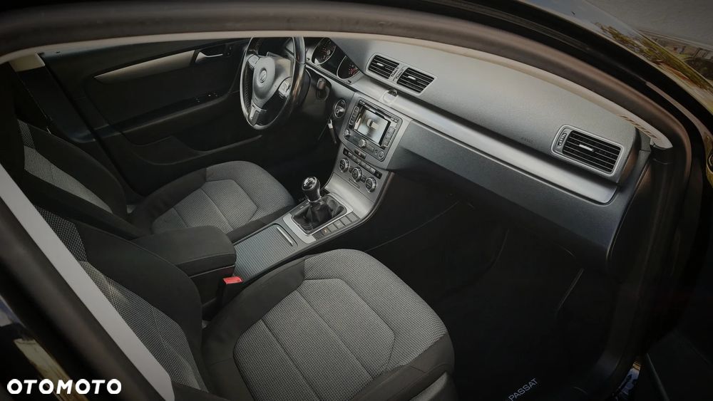 Volkswagen Passat Variant 2.0 TDI BlueMotion Technology Business Edition - 14