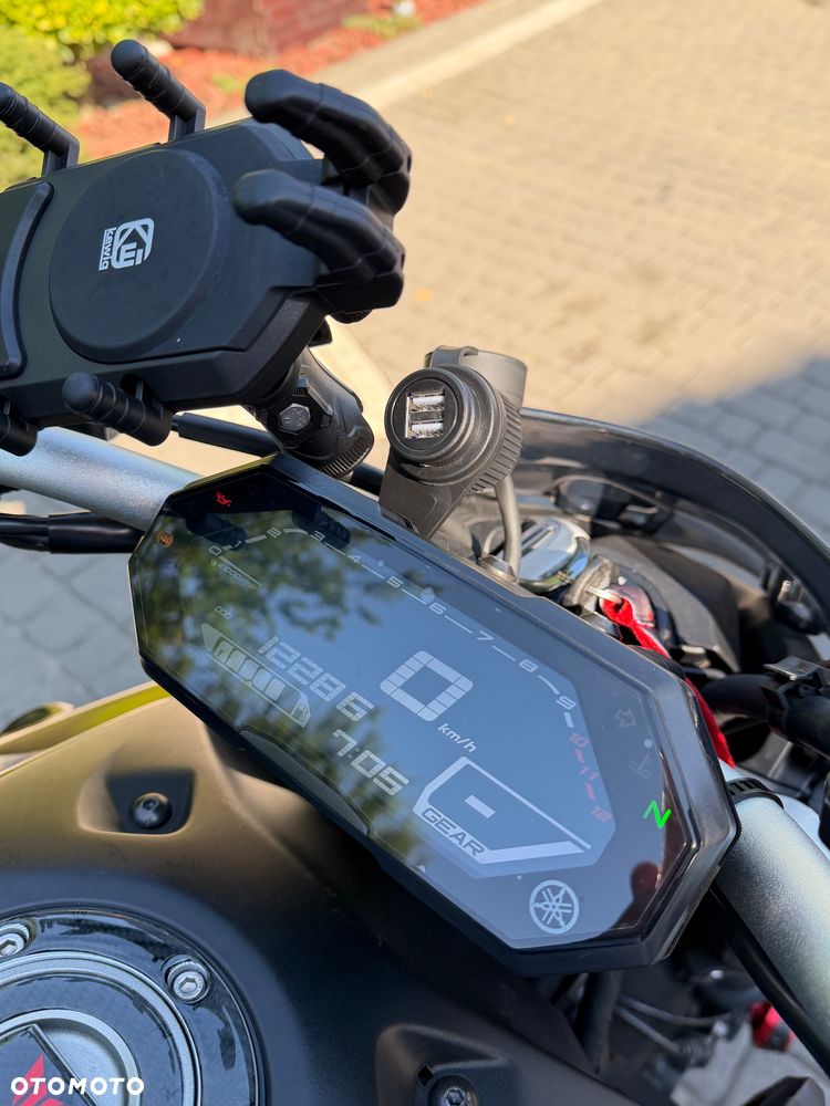 Yamaha MT - 7