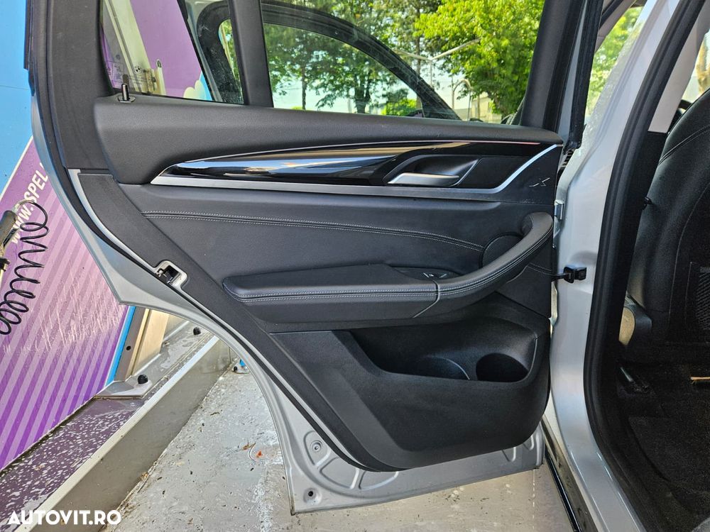 BMW X3 xDrive20d AT xLine - 28