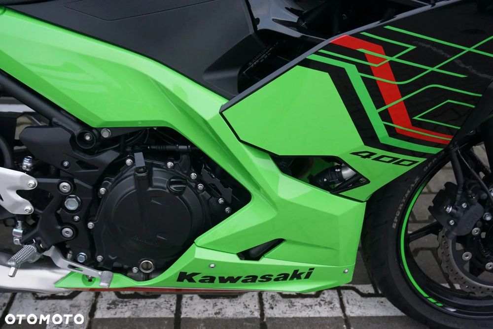 Kawasaki Ninja 400 - 9