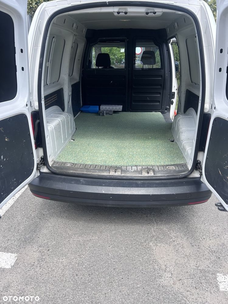 Volkswagen CADDY MAXI - 9