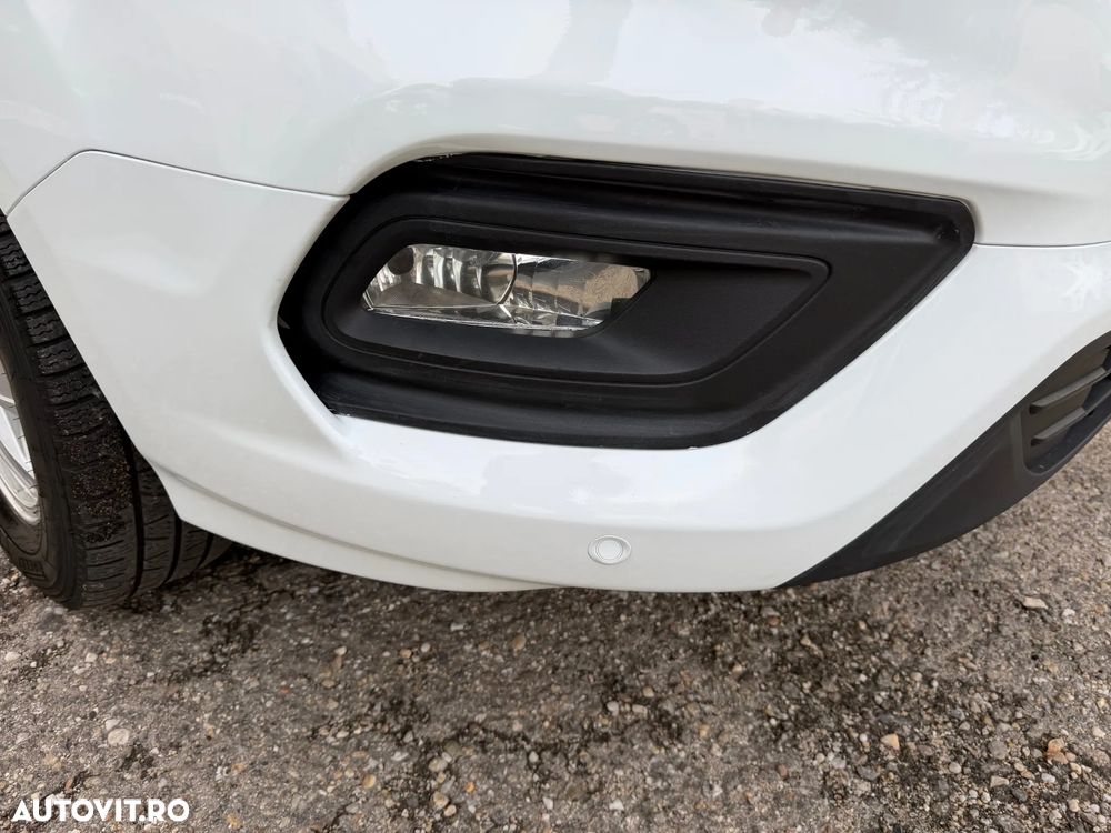 Ford TRANSIT CUSTOM - 7