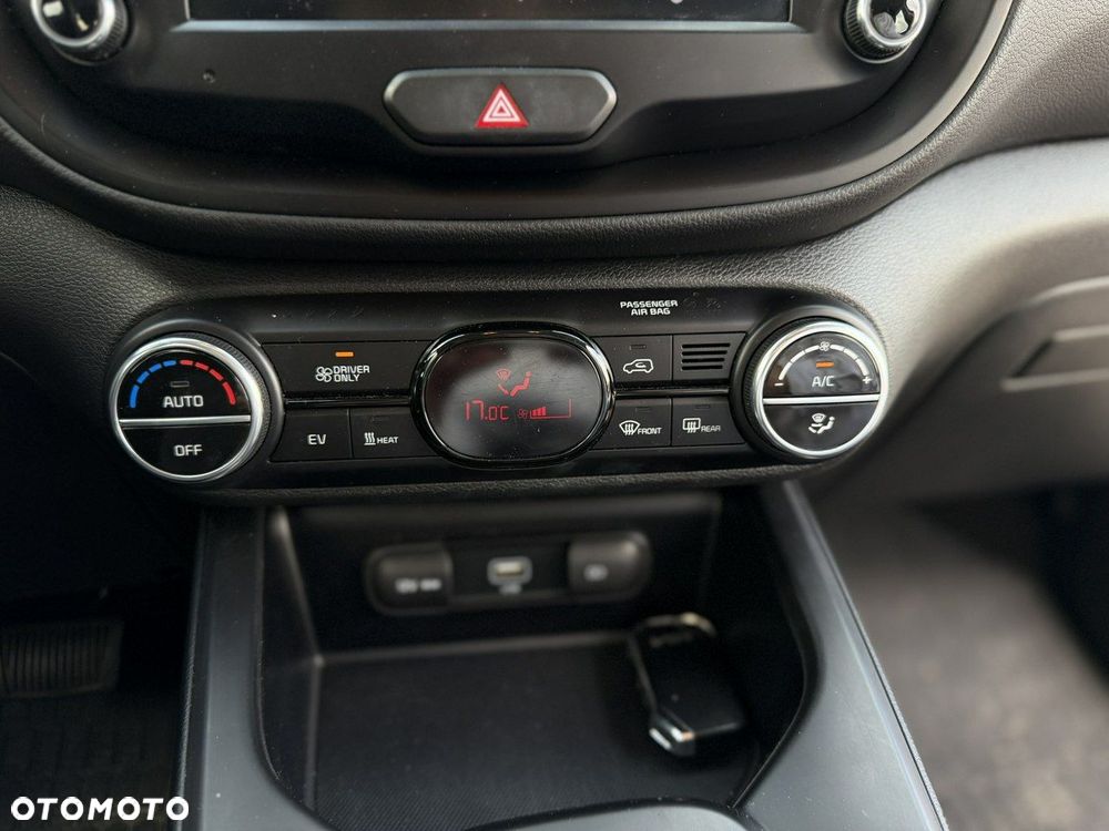 Kia Soul 64kWh M - 23