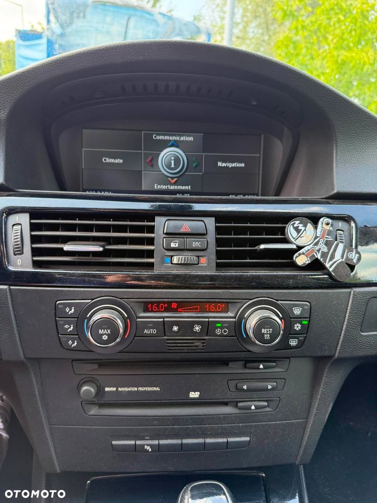 BMW Seria 3 325i - 9