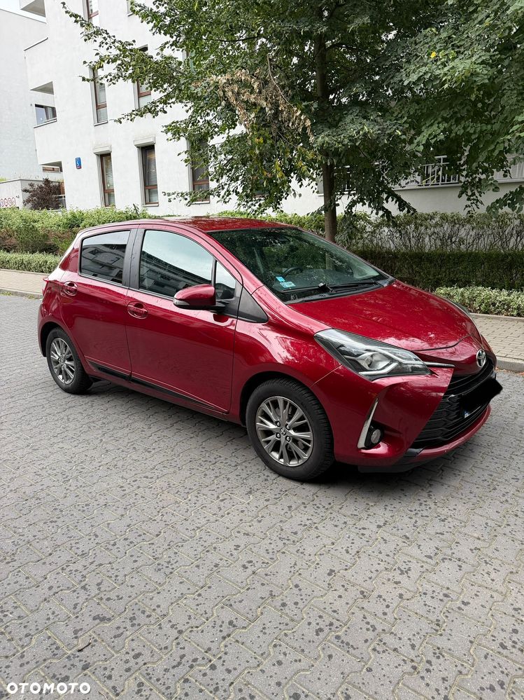 Toyota Yaris 1.5 Premium - 9