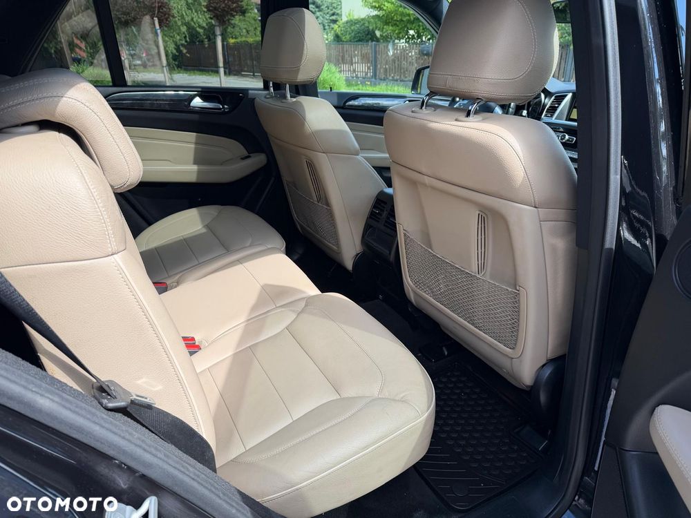 Mercedes-Benz ML - 18